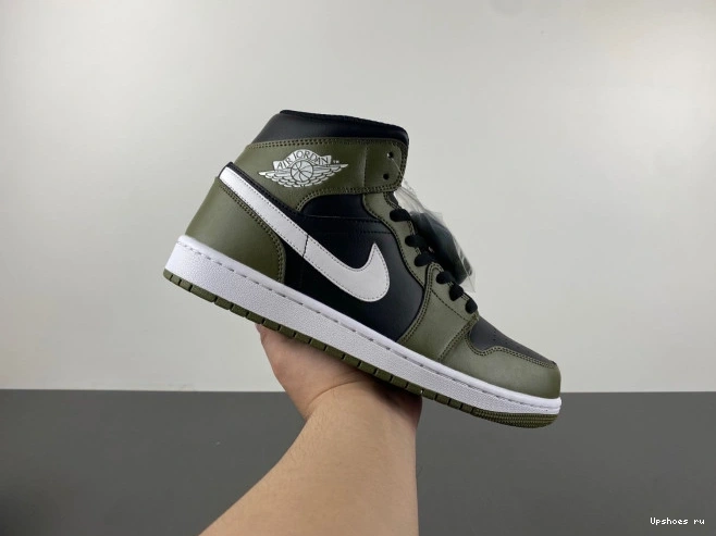 1 JORDAN mid BQ8426-092  0816